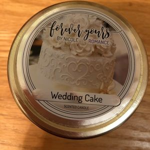 “Wedding Cake” scented candle